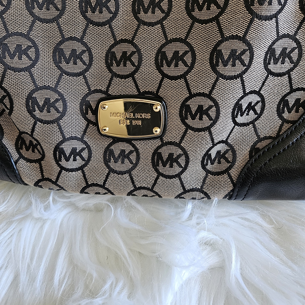 Michael Kors Signature Shoulder Bag – Black & Beige MK Logo – Good Condition - Picture 11 of 11